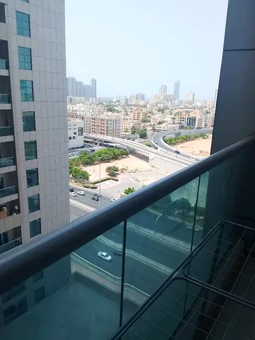 فرصة مميزة لامتلاك شقة داخل أبراج سيتي تاور بعجمان، بموقع حيوي وإطلالة جانبية جميلة على القصر، مع عائد شهري قائم يجعلها خيار مثالي للمستثمرين.