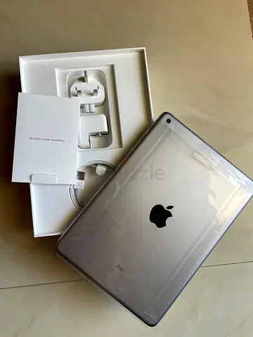 Apple iPad Brand New with Charger and Accessories