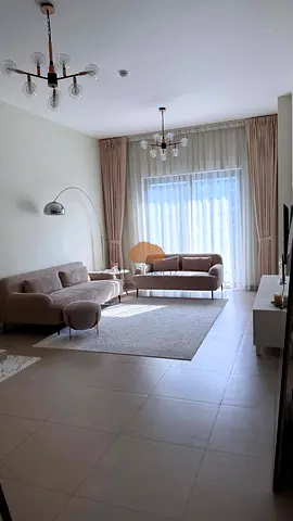 FULLY FURNISHED | OWNER OCCUPIED | CLOSE TO METRO