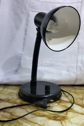 مصباح مكتب - Table lamp