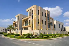 Votre villa de rêve : deux étages et une terrasse sur le toit, climatisation centrale, finitions h