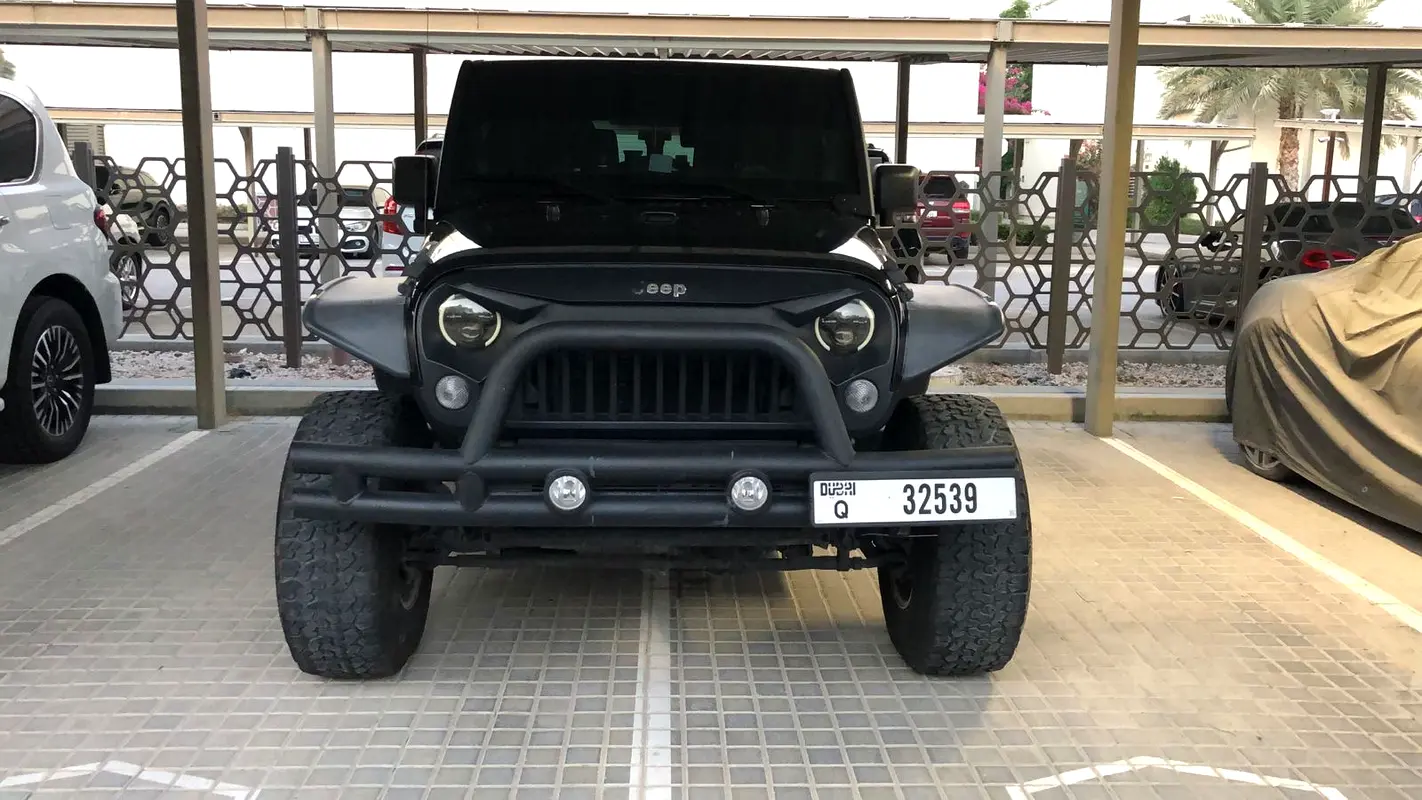 Jeep Wrangler 2014 — photo 1 of 4