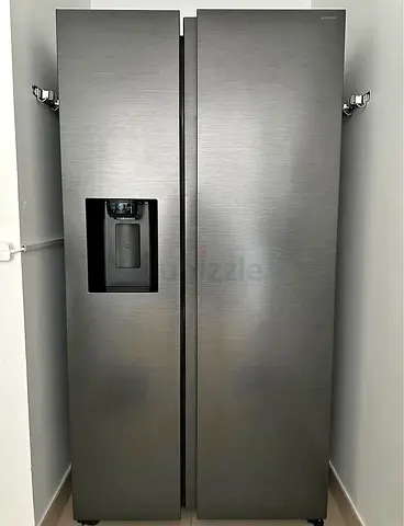 Samsung Side By Side Refrigerator freezer water dispenser