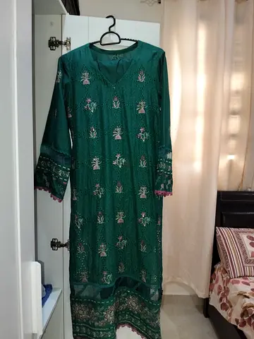 Traditional Green Embroidered Kurta