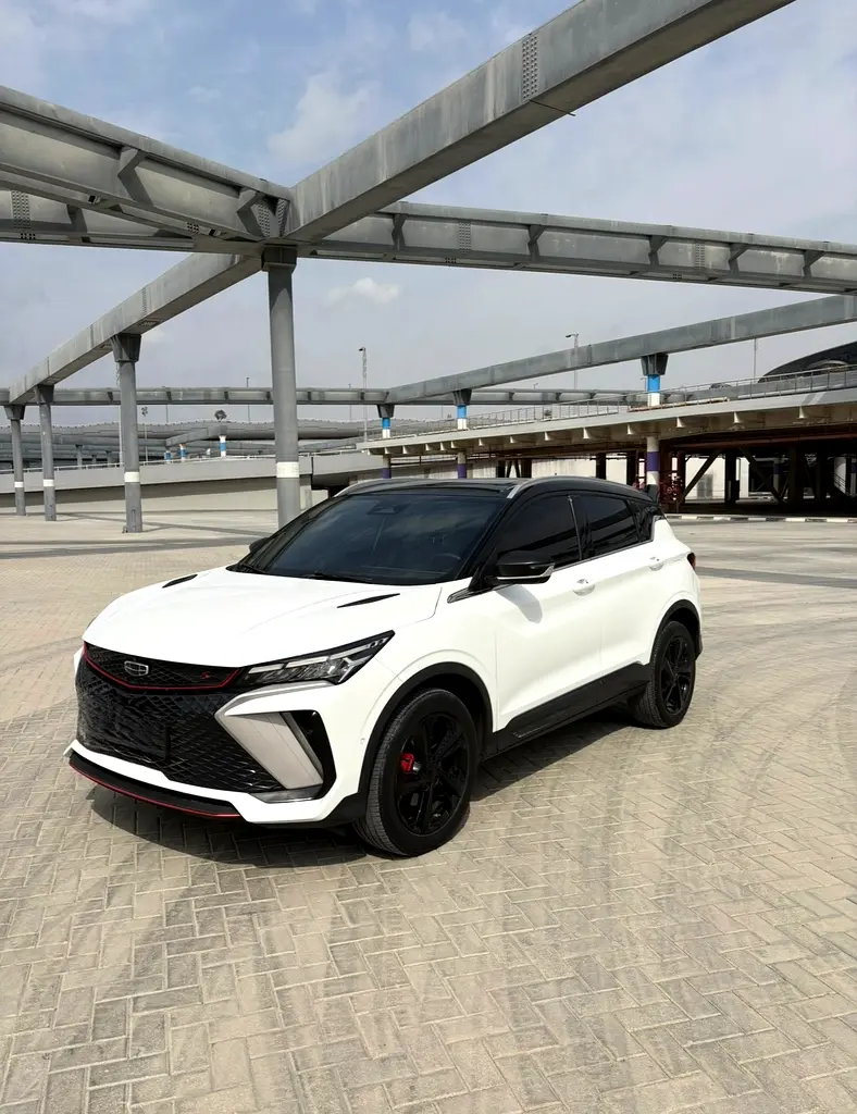 Geely Coolray 2024 — photo 1 of 17