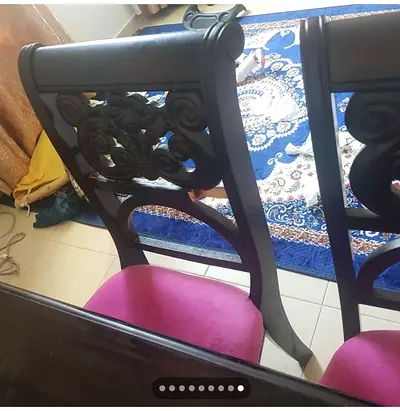 Elegant Dining Chairs with Intricate Design