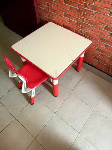 Kids study table