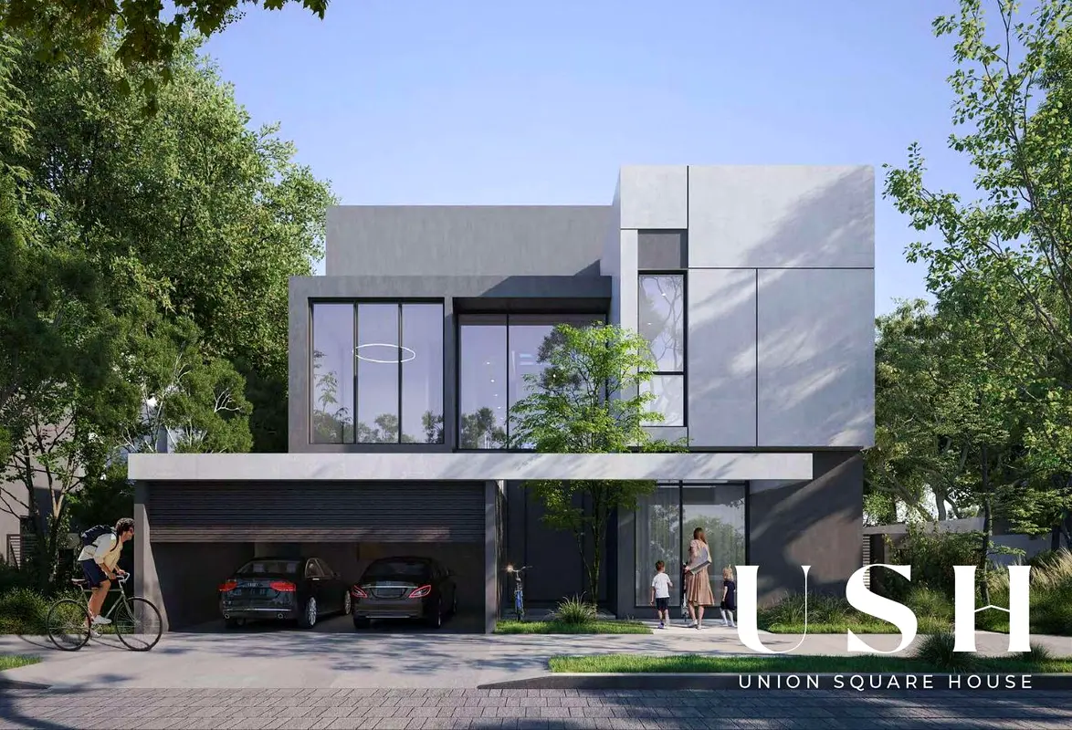 Luxurious 3 Bed | Close To Fairway Mall | Resale