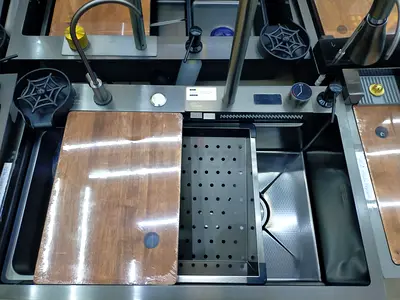 Modern Kitchen Sink with Integrated Accessories