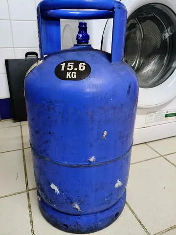 ADNOC GAS CYLINDER + ADAPTER