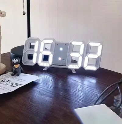 (FREE DELIVERY) New 3d Clock for Sale