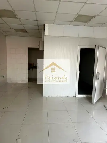 متجر مواجه للشارع | P-23 France Cluster | عرض الطريق