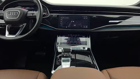 صورة 8 لـ 2023 AUDI Q8