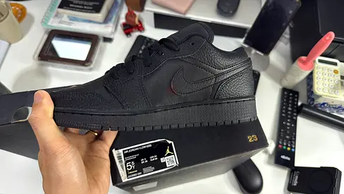Nike Air Jordan 1 Low Black Sneakers