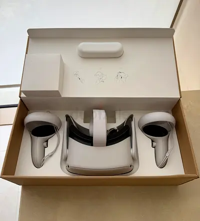 Oculus Quest 2 VR Headset with Controllers