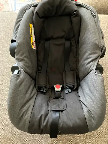 Baby Car Seat in Excellent Condition (0-13 KG)