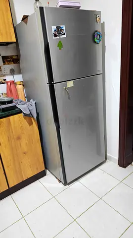 Silver Refrigerator for Sale + Hitachi R-V440PUK3K