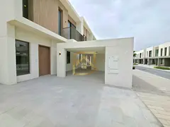 Corner Villa | Single Row | Multiple chqs