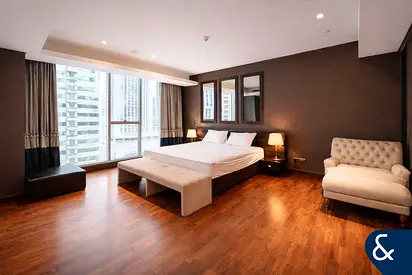 Penthouse | 4 Beds + Maid | Partial Sea View
