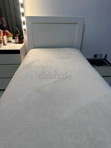 MmSingle Bed with Soft Upholstery