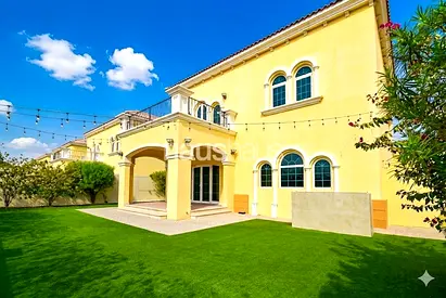 Lowest Price 3L! | Road backing | VASTU