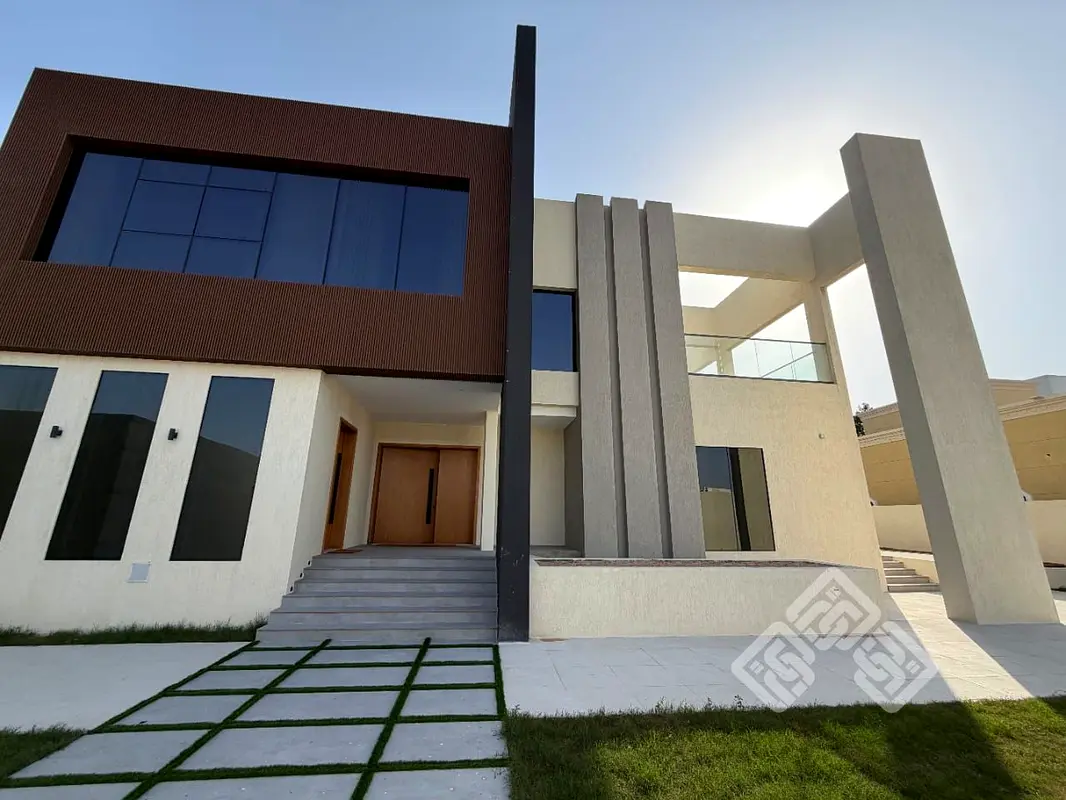 Brand New | Luxury Style | 5 Bedroom Villa| | Ready to Move in