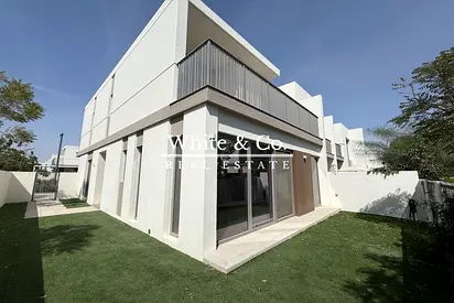 Ready to move |Close to park |True corner