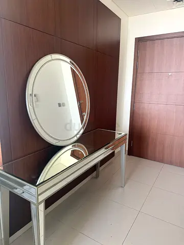Stylish Console Table with Round Mirror