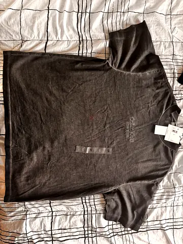 Brand New Calvin Klein Jeans Garment-Dye T-Shirt - Size S