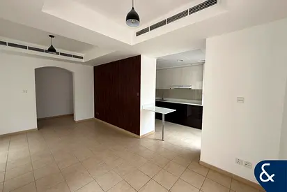 2 Bedrooms + Study | Upgraded | AVAILABLE NOW