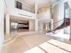 Huge 5BR Villa | Private Pool | Prime Location