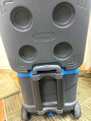 Portable Ice Cooler Box