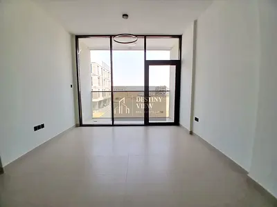 Luxury like a new 2bhk 2bath with balcony&coverd parking rent just in 75k
