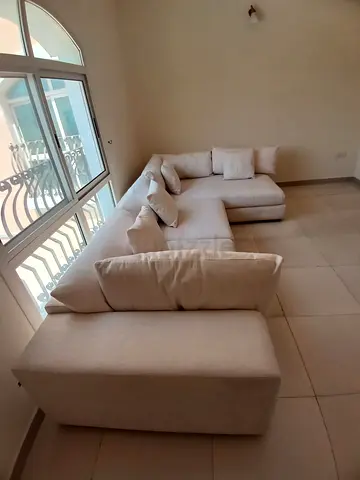 EICHHOLTZ Vista L-Shaped sectional sofa