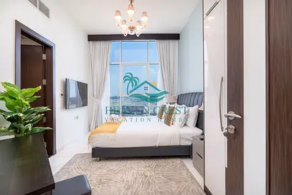 Ultra Luxury 2 bed Apartment with Canal Views- Free Parking, Gym and Pool - All Bills included