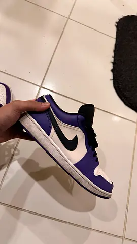 Jordan 1 lows court purples