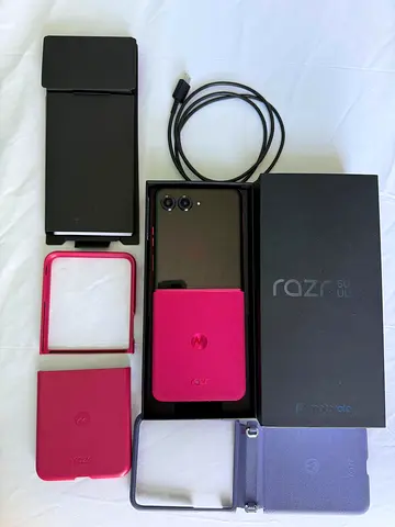 Motorola Razr 50 Ultra 512 GB Pink 5G with Original Accessories