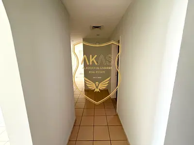 LUXURY SPECIOUS 3BHK WITH 3 WASHROOM JUST 90K WALKING DISTANCE TO METRO CALL NOW