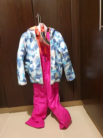 Ski outfit (for girl)