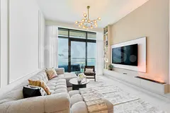 Full Palm View | Upgraded | Fully furnished