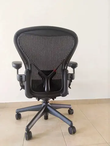 Herman Miller selling for Aeron Classic Chair fully loaded