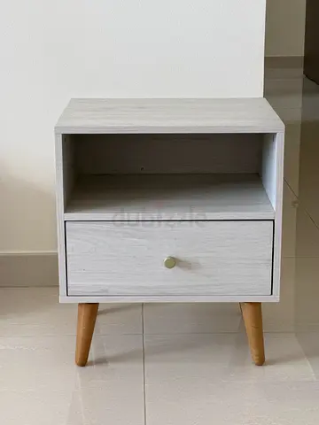 Modern Nightstand with Drawer