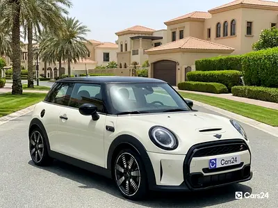 AED 1,301/month | 0 DP | Free 1 Year Warranty | Service History | 30 Day Return | MINI COOPER 2023
