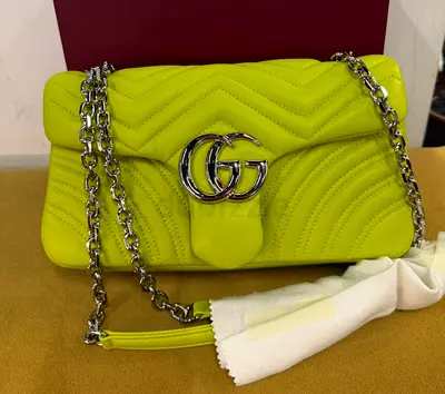 Gucci Marmont Shoulder Bag Medium Charme Lamb Trap Angol Chevron 26cm