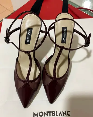 Stylish Nine West Heels in Burgundy
