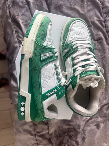 Louis Vuitton Green Sneakers 43