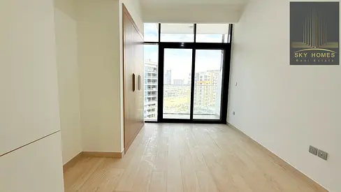 Brand New Studio Chiller Free Gym Pool Parking Free Rent Only 48k