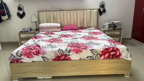 Stylish Queen Size Bed with Dressing Table