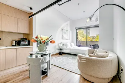 Oakley Square - Modern Luxury Studio in JVC