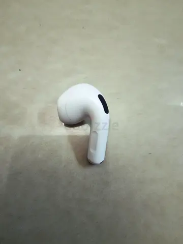 Only Left side buds Airpods 4 anc A3056